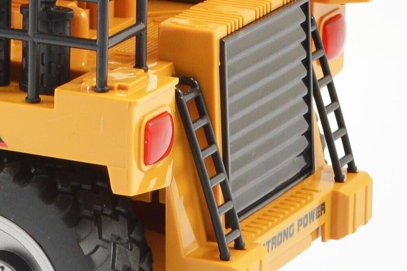 Huina 1540 RC Dump Truck 1/18 Scale Remote Controlled Digger Tipper Metal Cab